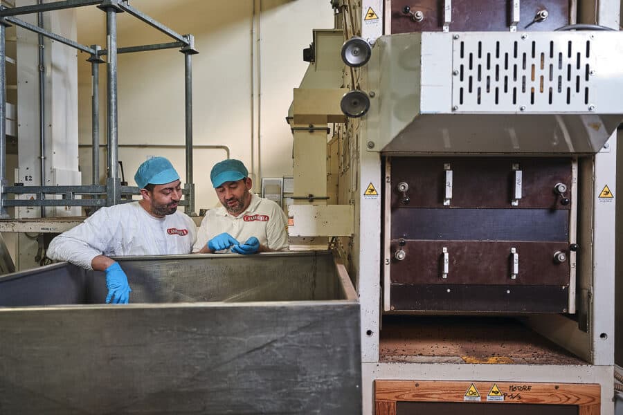 Fotografo reportage industriale alimentare cannamela spezie e condimenti